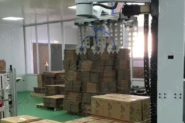 箱子码垛,自动箱装码垛,码垛机械手,立柱码垛机