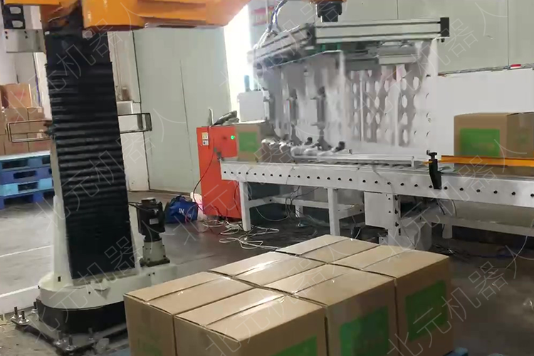 箱子码垛,自动箱子码垛,码垛机械手,立柱码垛机